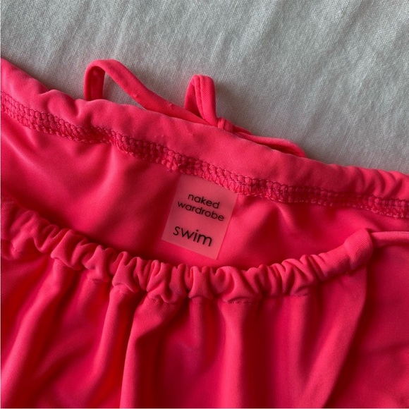 Pink bikini - Picture 4 of 5